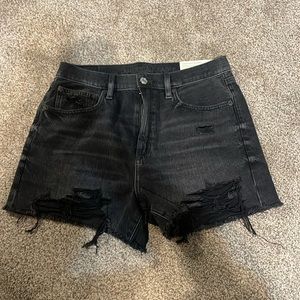 American Eagle 90s boyfriend shorts